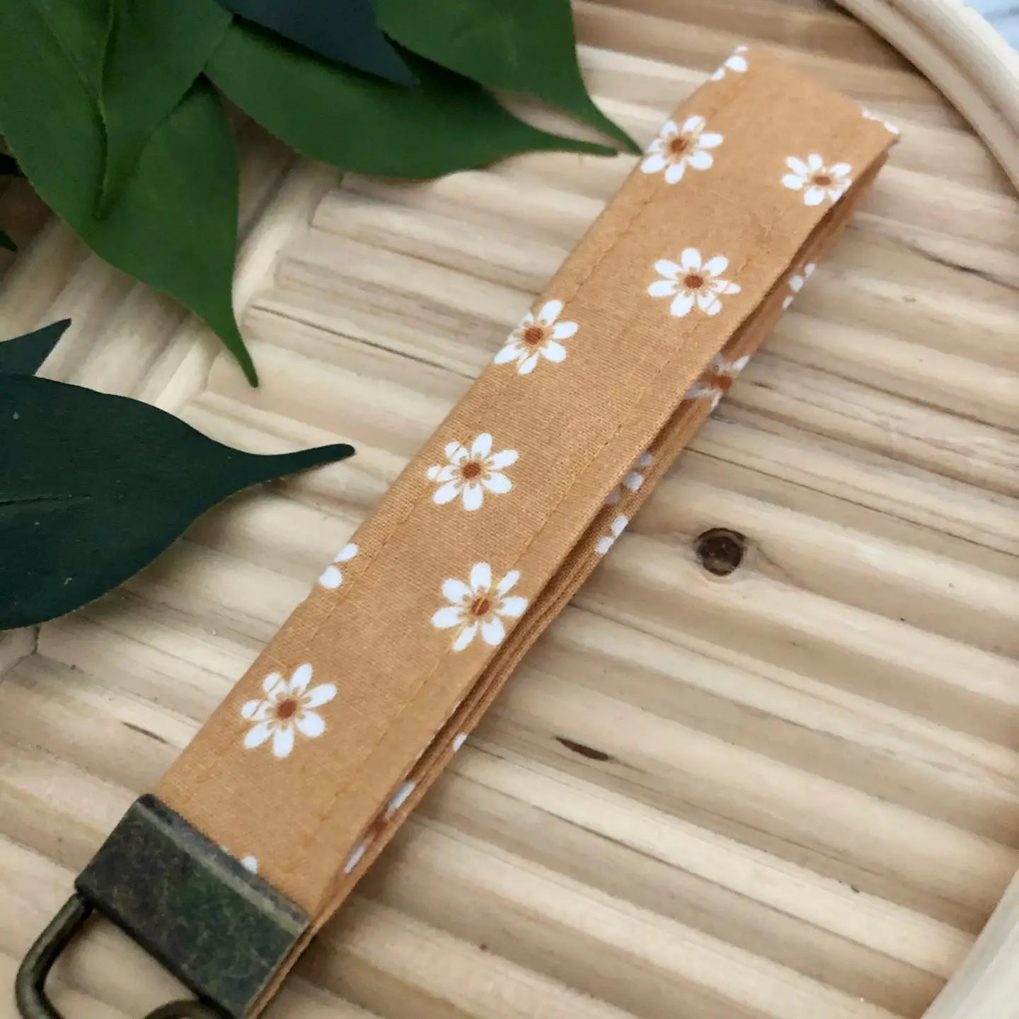 Wristlet Keychain | Caramel Flower